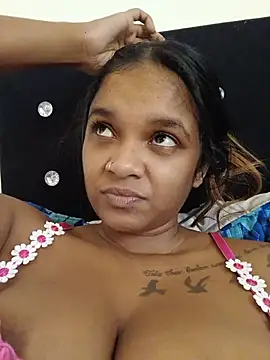 Indianqueen03 online show from 07-10-26, 11:10