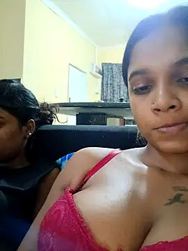 Snapshot of Indianqueen03 chatting on 10-30-25, 07:22 Indianqueen03 online show from 10-30-25, 07:22