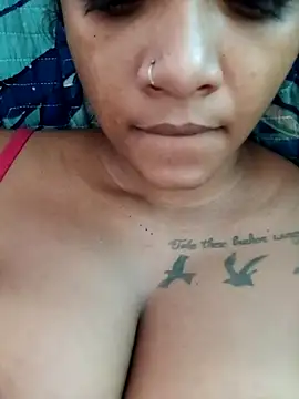 Indianqueen03 online show from 04-07-26, 12:51