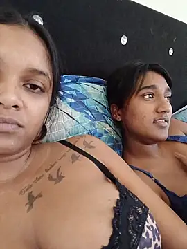 Indianqueen03 online show from 07-22-26, 12:29