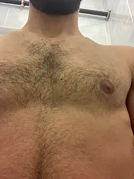 Snapshot of MuscleBoyy777 chatting on 12-23-24, 12:14 MuscleBoyy777 online show from 12-23-24, 12:14