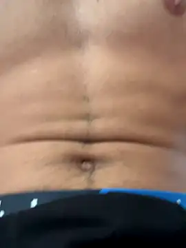 Snapshot of MuscleBoyy777 chatting on 10-21-25, 11:42 MuscleBoyy777 online show from 10-21-25, 11:42