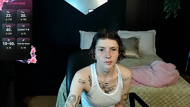 pretty cristal69 online show from 02-05-26, 12:01