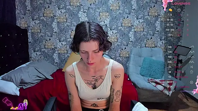 Snapshot of pretty_cristal69 chatting on 07-14-26, 11:33 pretty cristal69 online show from 07-14-26, 11:33
