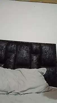 pretty cristal69 online show from 10-25-25, 03:45