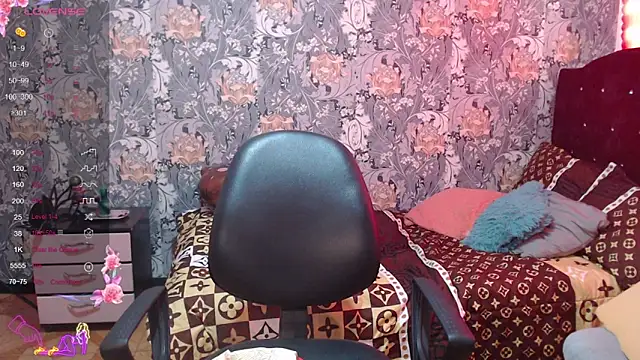 pretty cristal69 online show from 04-17-26, 10:23