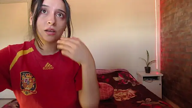 KityEstrover online show from 12-03-24, 03:39