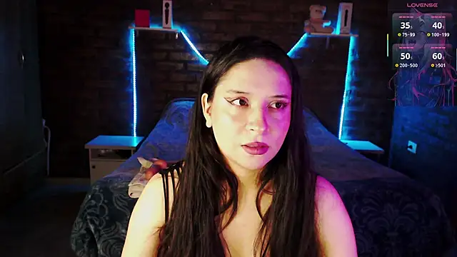 Snapshot of KityEstrover chatting on 11-04-25, 12:36 KityEstrover online show from 11-04-25, 12:36