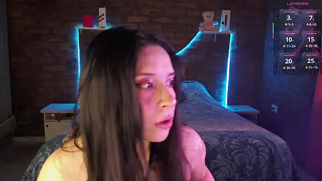 Snapshot of KityEstrover chatting on 11-09-25, 10:58 KityEstrover online show from 11-09-25, 10:58