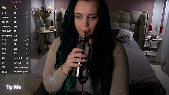 Miss Maya Mils online show from 10-15-25, 01:04