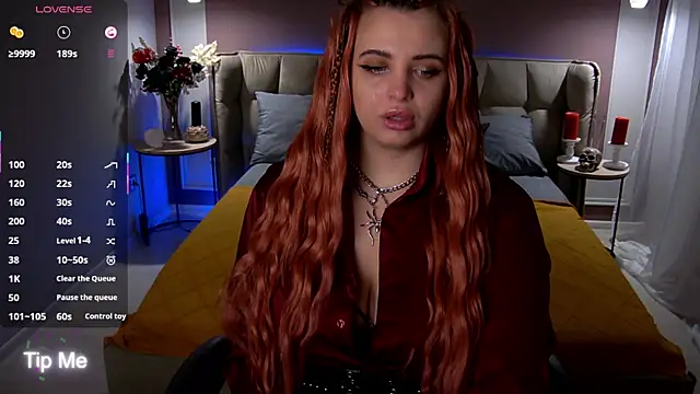 Miss Maya Mils online show from 09-18-25, 01:08