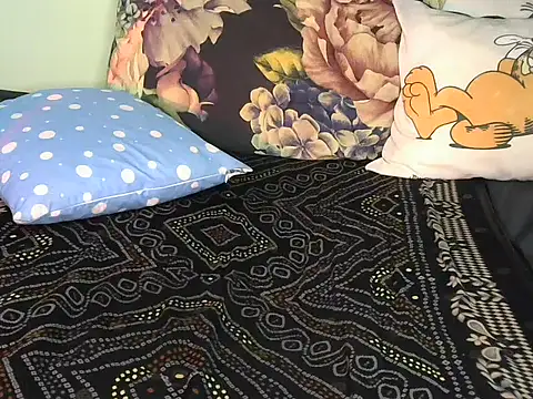 Bella cute01 online show from 01-15-26, 11:24