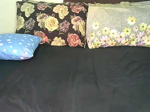 Bella cute01 online show from 02-13-26, 09:59