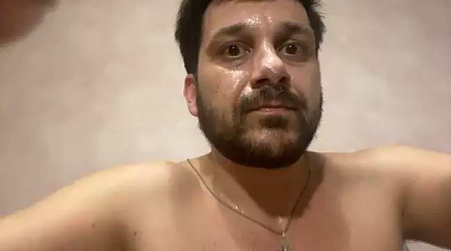 Snapshot of MaeltraJoy chatting on 12-18-24, 06:14 MaeltraJoy online show from 12-18-24, 06:14