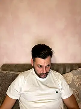 Snapshot of MaeltraJoy chatting on 09-20-25, 05:51 MaeltraJoy online show from 09-20-25, 05:51