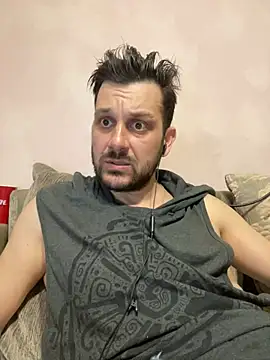 Snapshot of MaeltraJoy chatting on 02-27-25, 06:09 MaeltraJoy online show from 02-27-25, 06:09