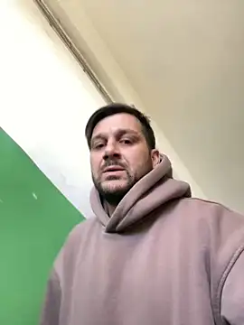 Snapshot of MaeltraJoy chatting on 10-01-25, 11:14 MaeltraJoy online show from 10-01-25, 11:14