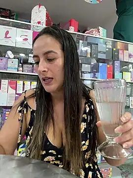 Snapshot of Rousse92 chatting on 06-19-26, 10:58 Rousse92 online show from 06-19-26, 10:58
