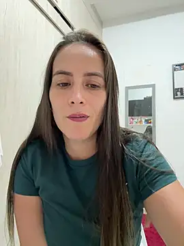 Snapshot of Rousse92 chatting on 07-18-26, 11:57 Rousse92 online show from 07-18-26, 11:57