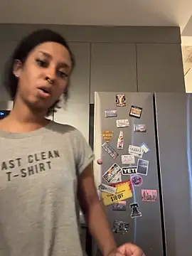 Your Paris online show from 12-15-25, 03:40