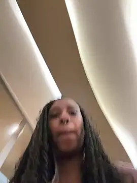 Your Paris online show from 04-12-26, 12:36