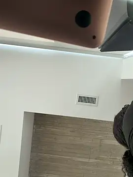 Your Paris online show from 03-26-26, 05:22