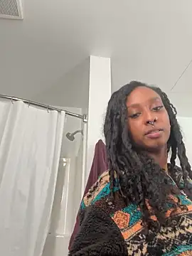 Your Paris online show from 03-10-26, 11:20