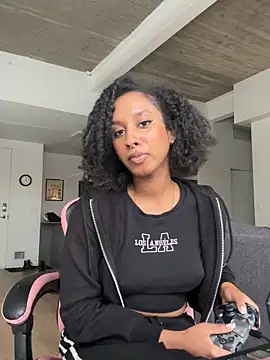 Your Paris online show from 12-17-25, 06:02