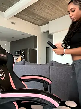 Your Paris online show from 11-23-25, 10:09