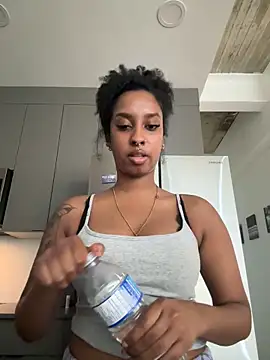 Your Paris online show from 12-22-25, 05:46