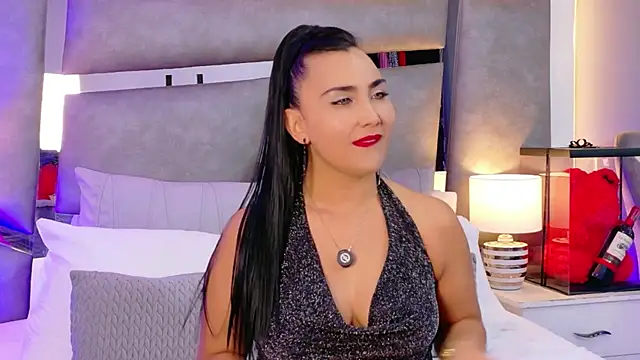 Evangeline Taylorr online show from 11-08-25, 08:34