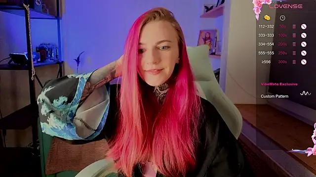 Roxy      online show from 11-12-25, 05:44