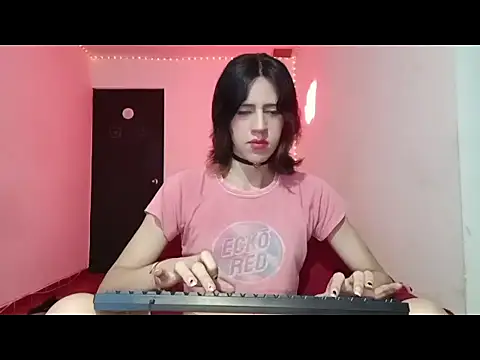 lucydreamm online show from 11-12-25, 11:08