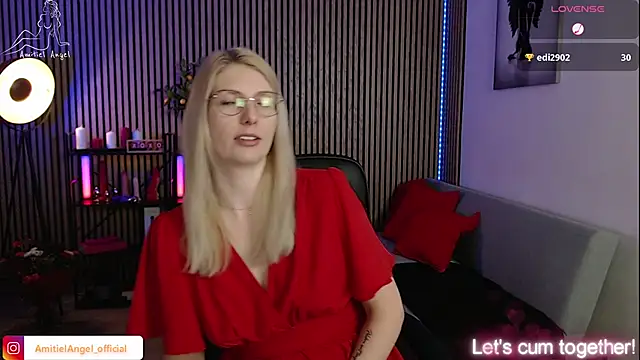 Snapshot of Amitiel_Angel chatting on 03-21-25, 08:18 Amitiel Angel online show from 03-21-25, 08:18