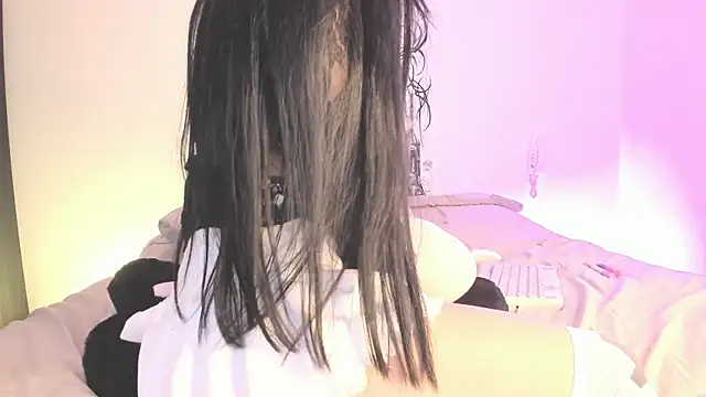 annie gh online show from 06-14-26, 01:45