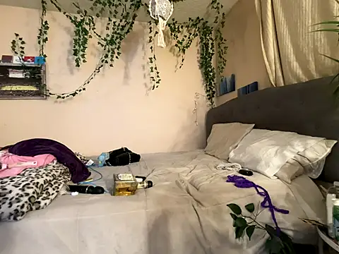 magicalc00ch online show from 12-16-25, 03:44