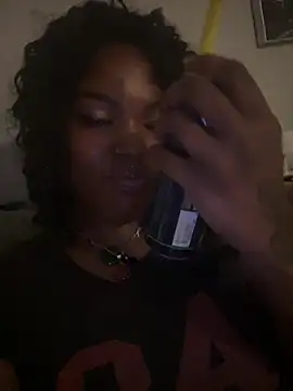Snapshot of magicalc00ch chatting on 06-29-26, 02:07 magicalc00ch online show from 06-29-26, 02:07