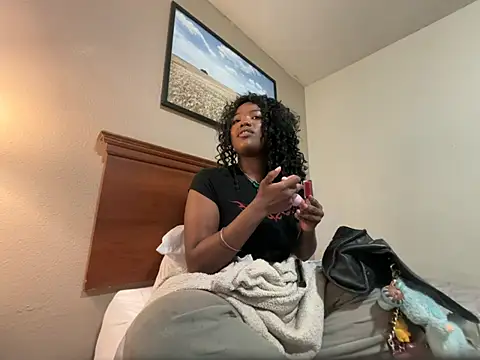 Snapshot of magicalc00ch chatting on 07-12-26, 12:11 magicalc00ch online show from 07-12-26, 12:11