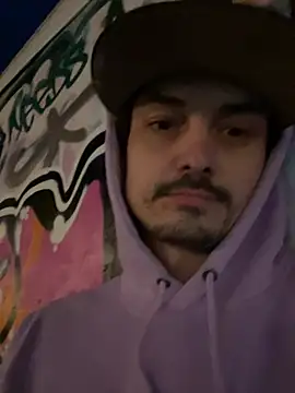JustTylerr online show from 05-16-26, 01:15
