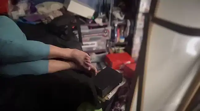 Snapshot of MoreFunSpun chatting on 01-02-25, 10:26 MoreFunSpun online show from 01-02-25, 10:26