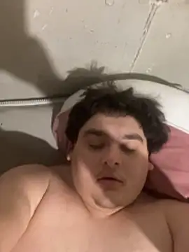 Snapshot of fatdudebigdic chatting on 03-05-26, 03:30 fatdudebigdic online show from 03-05-26, 03:30