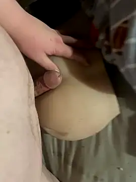 Snapshot of fatdudebigdic chatting on 11-24-25, 05:51 fatdudebigdic online show from 11-24-25, 05:51