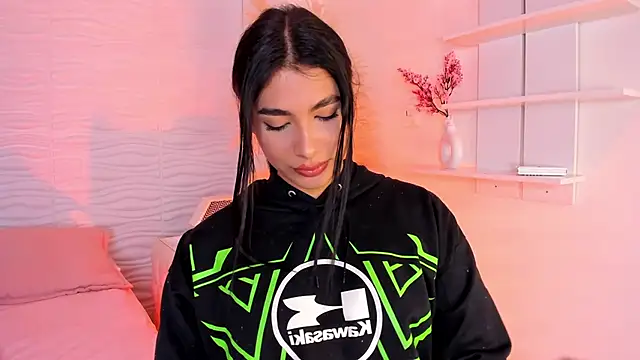 IsabelleFoxx  online show from 03-24-26, 10:10