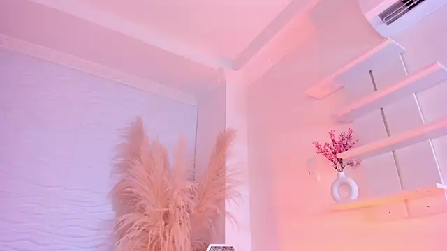 IsabelleFoxx  online show from 04-17-26, 10:56