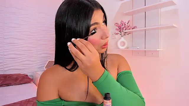 IsabelleFoxx  online show from 03-18-26, 10:32