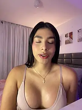 IsabelleFoxx  online show from 05-21-26, 12:41