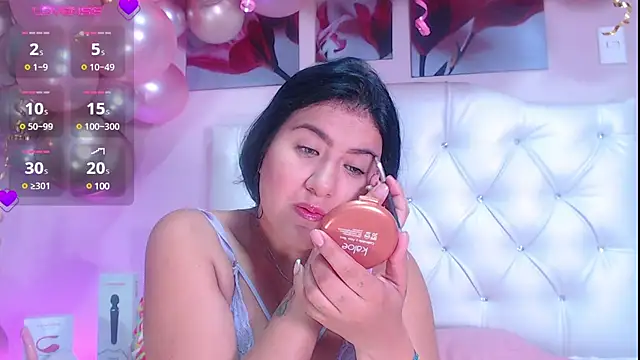Snapshot of scarlet_fostt_ chatting on 03-18-25, 12:06 scarlet fostt  online show from 03-18-25, 12:06