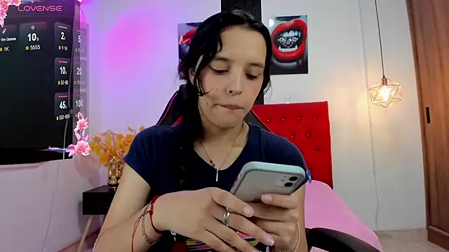 Snapshot of melissa_sc chatting on 02-20-25, 02:35 melissa sc online show from 02-20-25, 02:35
