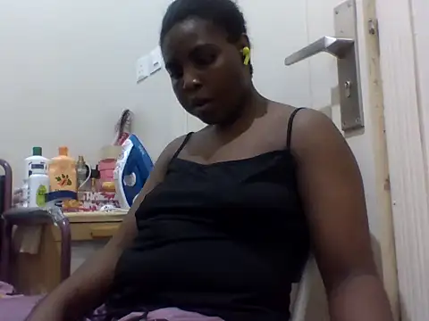 queenzuena online show from 05-21-26, 08:50