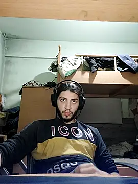 kleineid77 online show from 11-19-25, 05:46